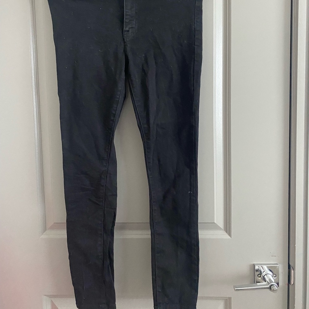 Black Skinny Jeans Size 2 by refuge